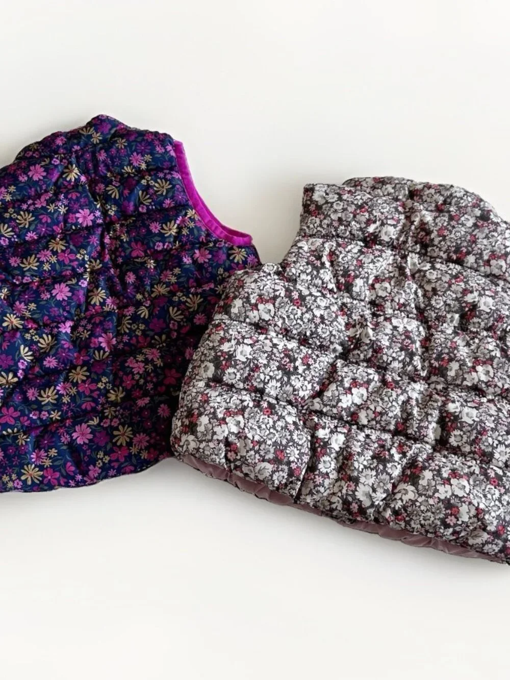 Gap Baby Girl Puffer Vest Lot Size 18-24 Months Floral Pink Black White 2pc EUC